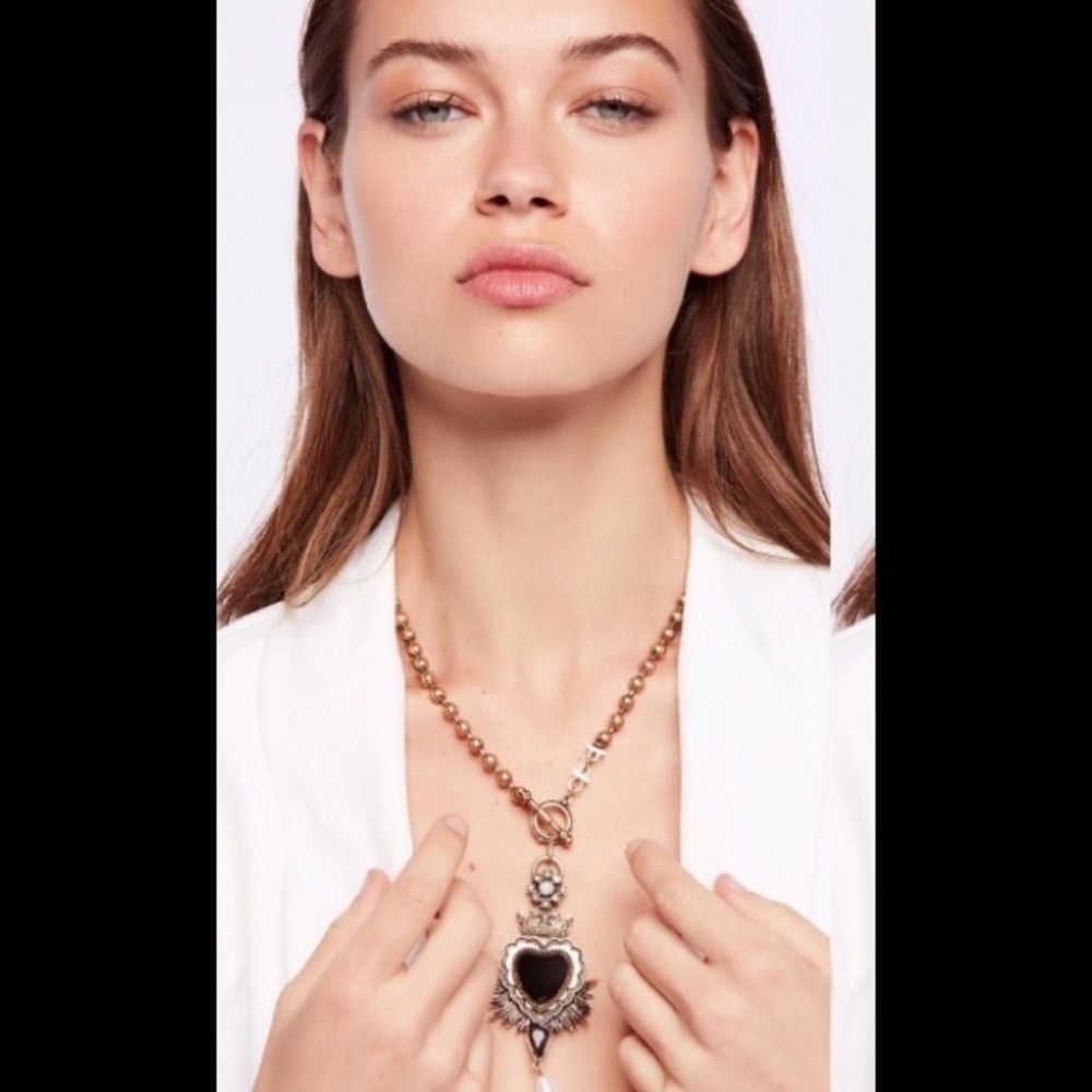 NWT Anthropologie Bold as Love Pendant Necklace